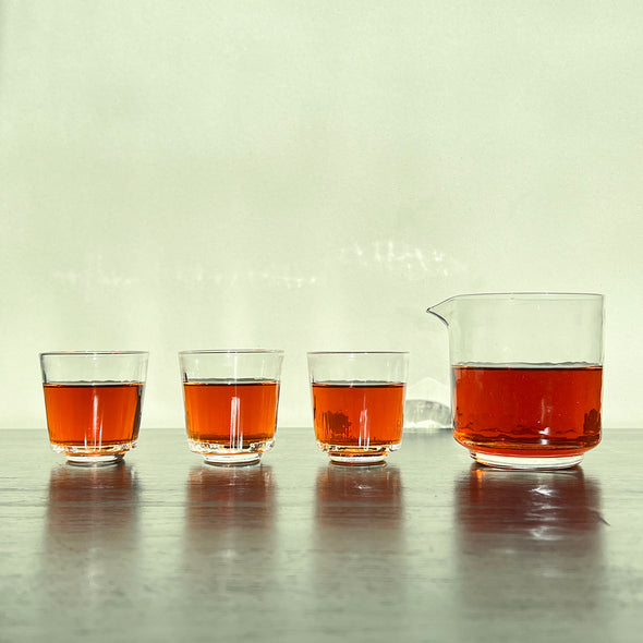 Tsutsu Katakuchi 8oz Glass Pitcher D6