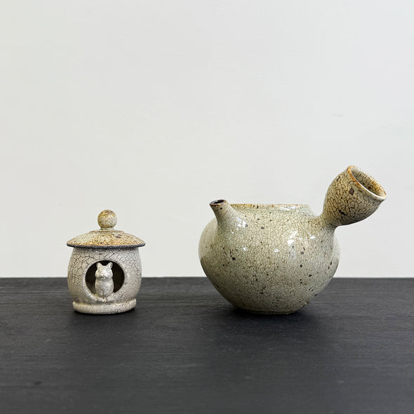 Kohiki Rabbit Futaoki Lid Rest #15a