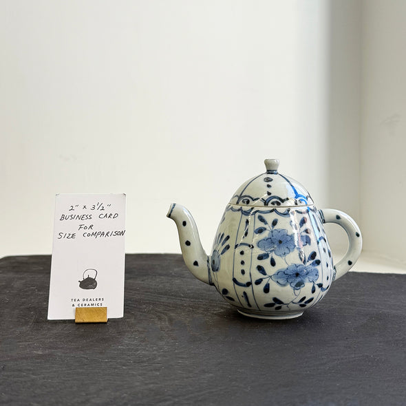 Sometsuke Fuyode Teapot # 4