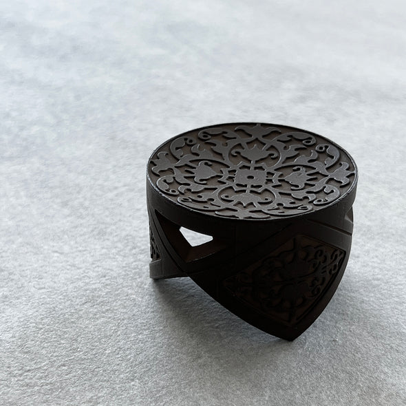 Cast Iron Lid Rest Kaleidoscope