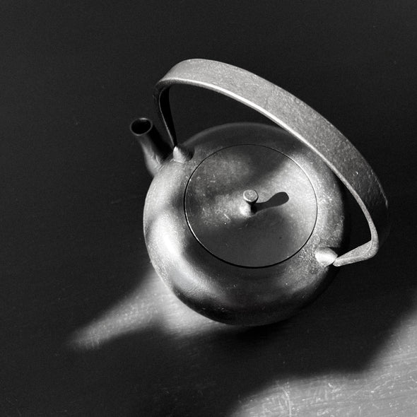 Iron Tetsubin Water Kettle Apple Black