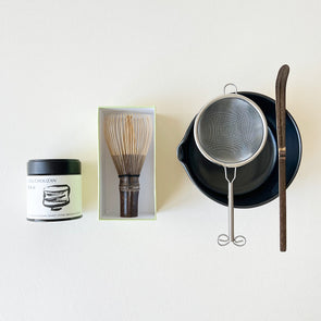 Tea Dealers Spouted Matcha Bowl Set BLACK