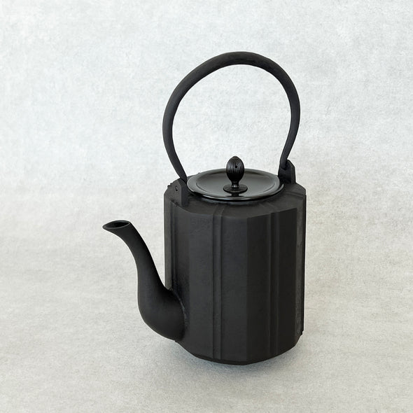 Cast Iron Tetsubin Water Kettle Hakkaku