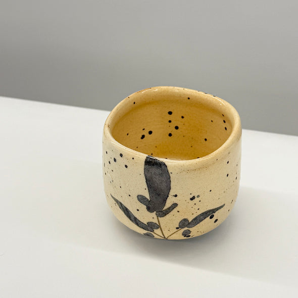 Karatsu Painted Square Teacup J