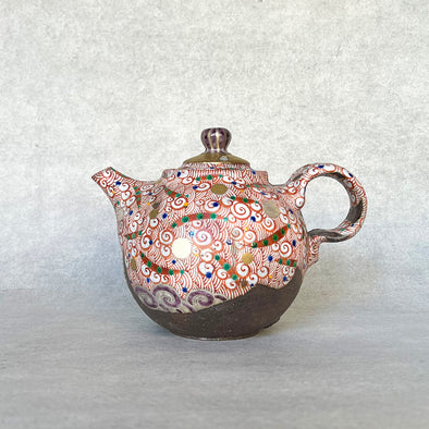 Aka-e Teapot #47