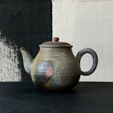 Tealyra - Drago Ceramic Teapot Black - 37oz — Madame ZuZu's Tea