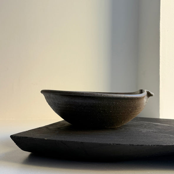 Nanban Sogime Spouted Bowl No. 2-9