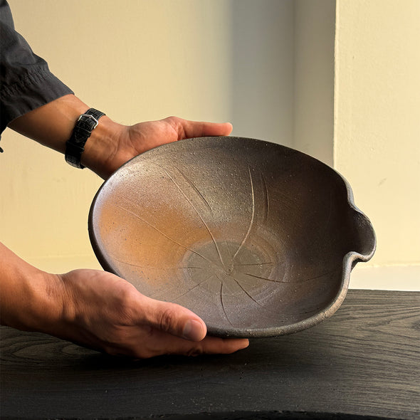 Nanban Sogime Spouted Bowl No. 2-9