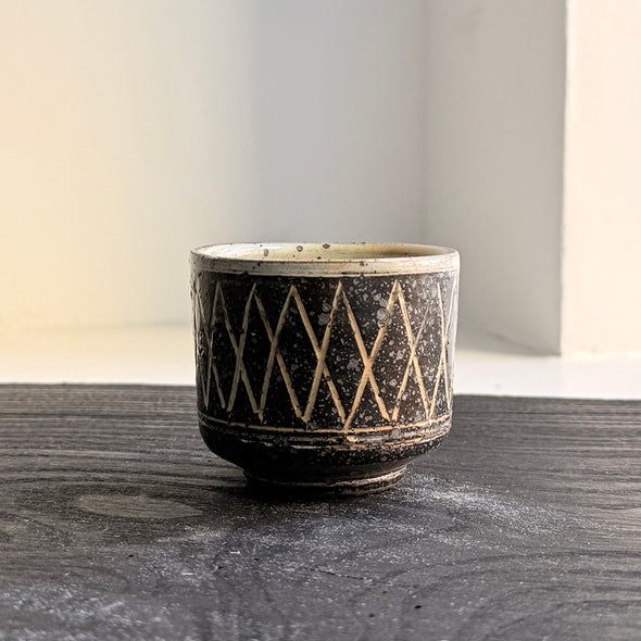 Kohiki Hishigakimon Yunomi No. 1-2