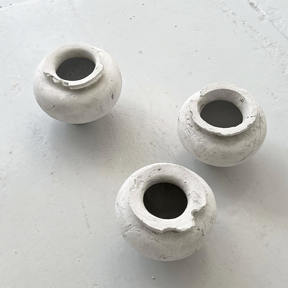 White Stone Scribbles Vase .01