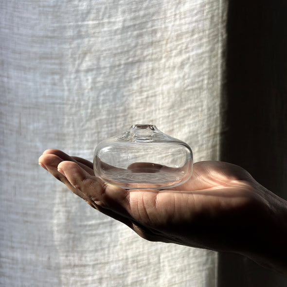 Ichirinzashi Hiku Flower Vase E2