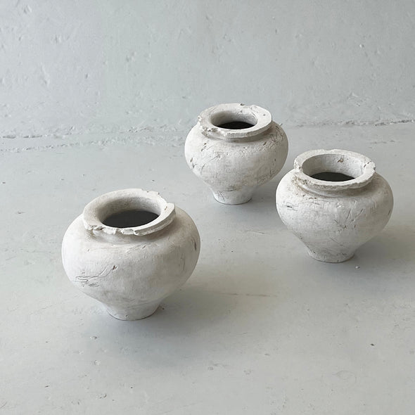 White Stone Scribbles Vase .01