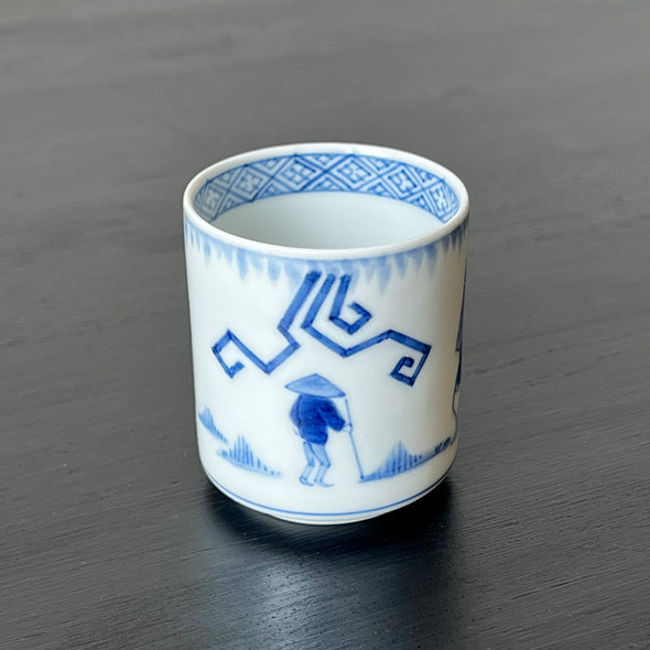 Handpainted Arita Porcelain Nozoki Choko RAI-22