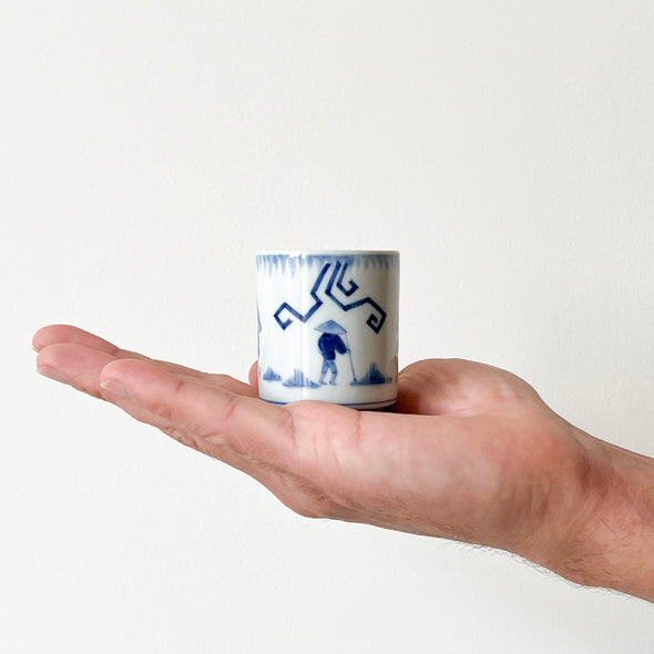 Handpainted Arita Porcelain Nozoki Choko RAI-22