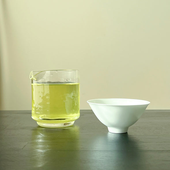 Tsutsu Katakuchi 8oz Glass Pitcher D6