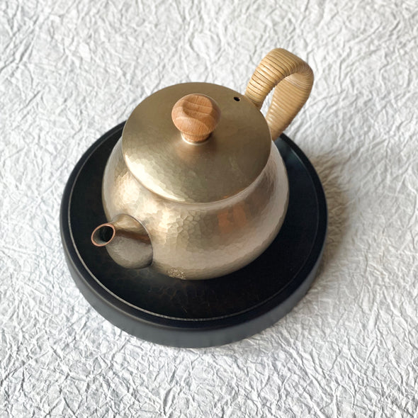 Shikinshoku Teapot Stand