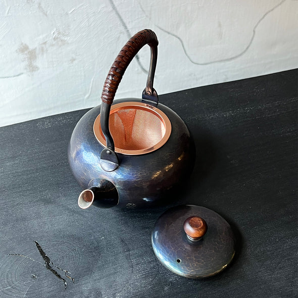 Hand-hammered Flat Copper Teapot 500ml Shikinshoku