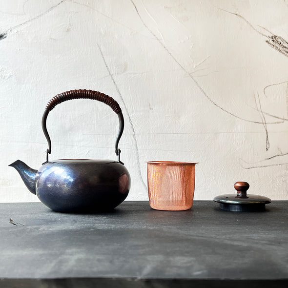 Hand-hammered Flat Copper Teapot 500ml Shikinshoku