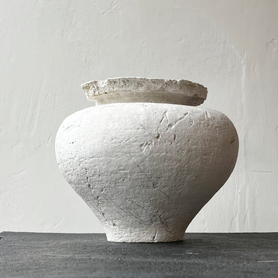 White Stone Scribbles Vase .01