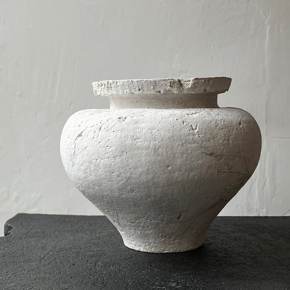 White Stone Scribbles Vase .01