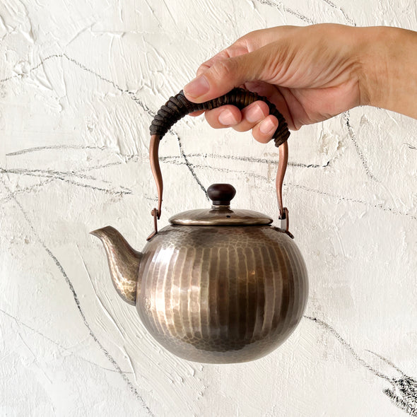 Shimauchi Round Teapot 600ml Tsuiki Copperware