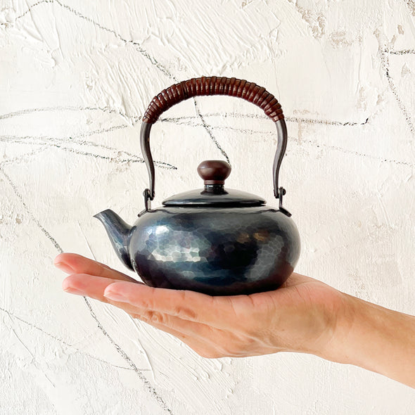 Shikinshoku Flat Teapot 300ml Tsuiki Copperware