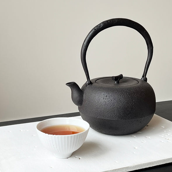 Yuzu Gata Cast Iron Tetsubin Water Kettle