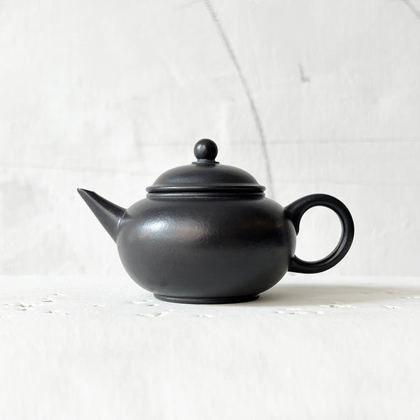 Hei Liao Shui Ping Yixing Zisha Gongfu Teapot