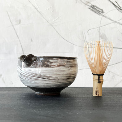 Karatsu Hakeme Spouted Bowl #C5