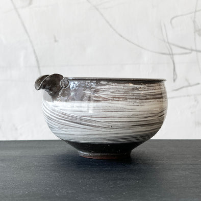 Karatsu Hakeme Spouted Bowl #C5