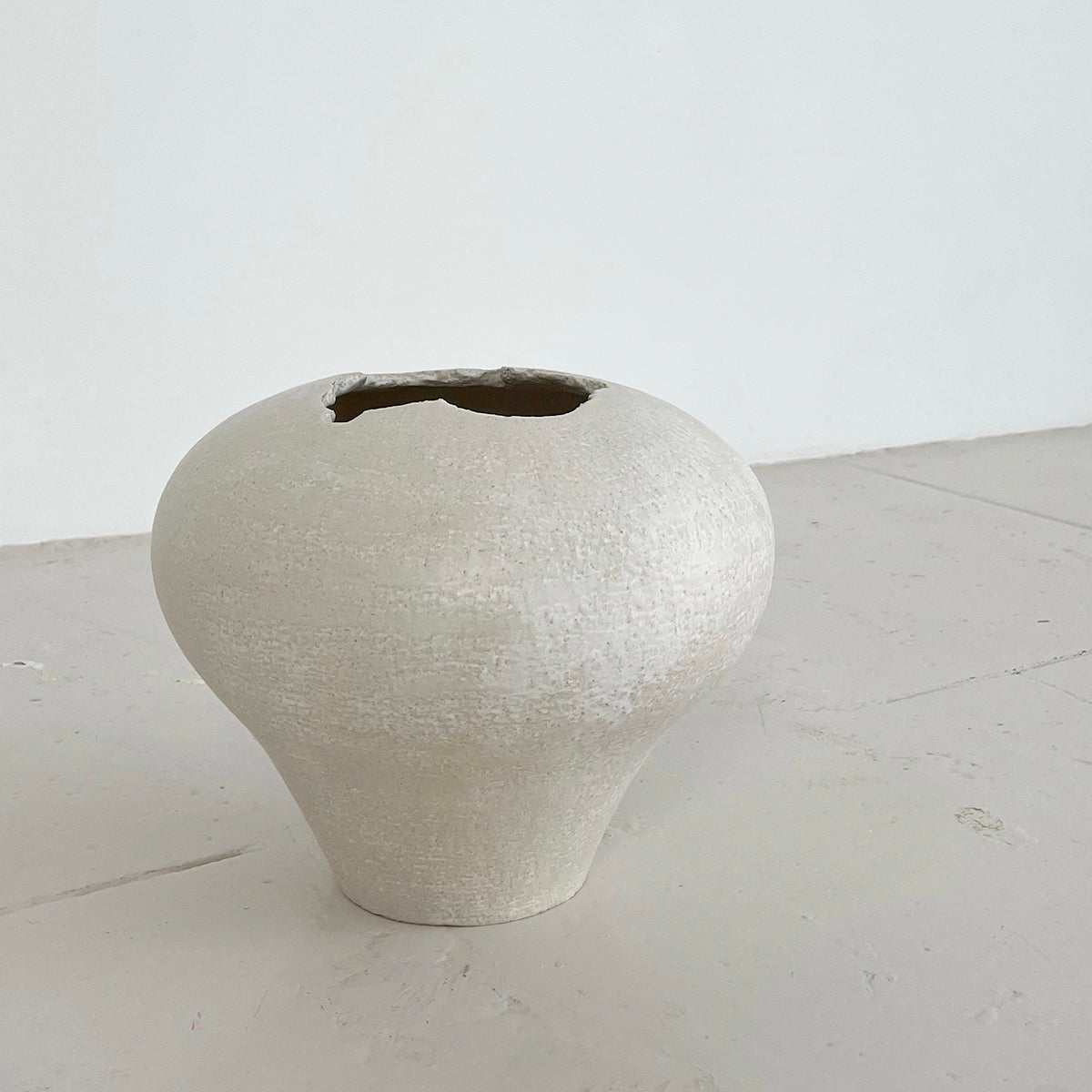 pause Voksen Høne White Stone Vase Large #B – Tea Dealers